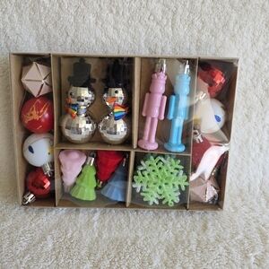 New Holiday Time Merry & Bright Disco Snowman Mini Christmas Ornaments 24 Count